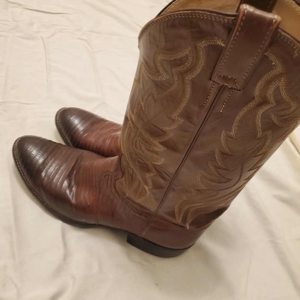 Vintage Men's Justin Boots Style 9572 Brown